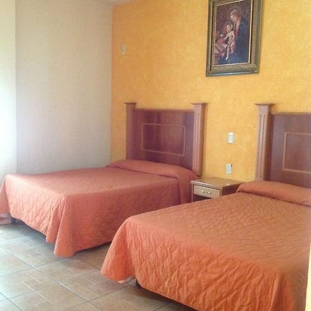 Hotel Genoves San Juan de los Lagos Habitación foto
