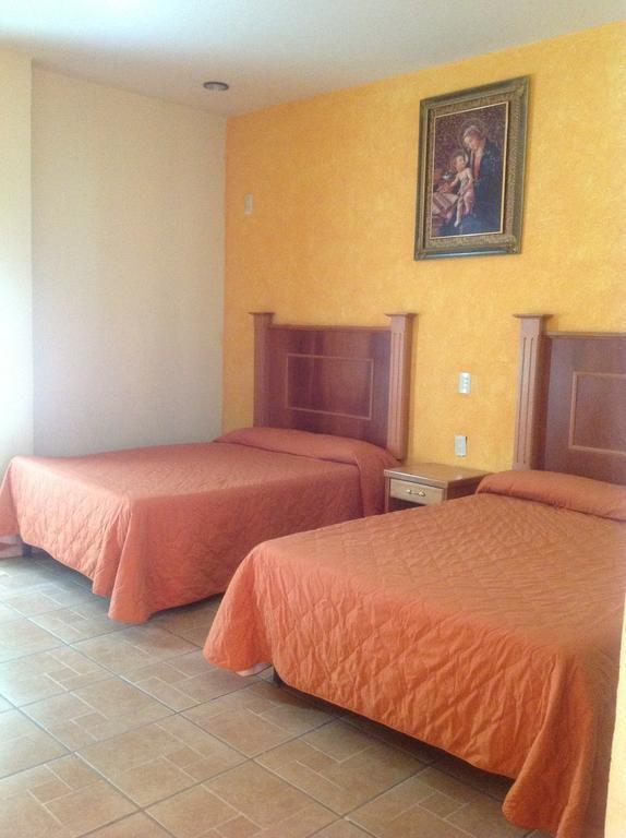 Hotel Genoves San Juan de los Lagos Habitación foto