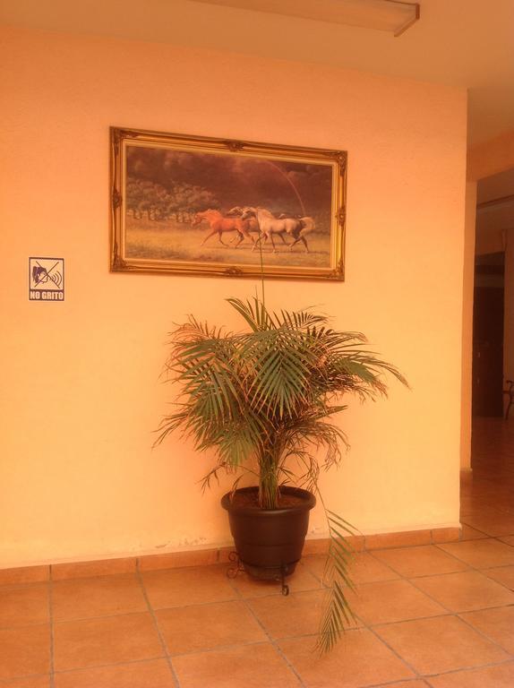 Hotel Genoves San Juan de los Lagos Habitación foto